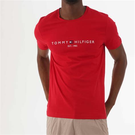 tommy hilfiger tommy hilfiger t-shirt mit message-print rot|Signature Hilfiger Stripe Graphic T.